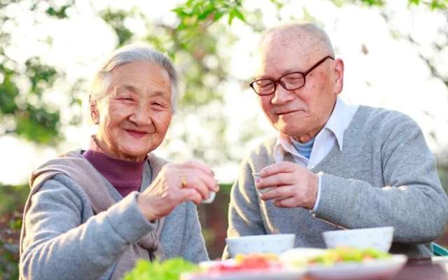 13 Bí quyết sống khỏe như người Nhật, ai cũng nên đọc