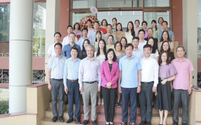 Lãnh đạo Bộ Y tế chúc mừng các cơ quan báo chí của Bộ Y tế nhân kỷ niệm 100 năm Báo chí cách mạng Việt Nam